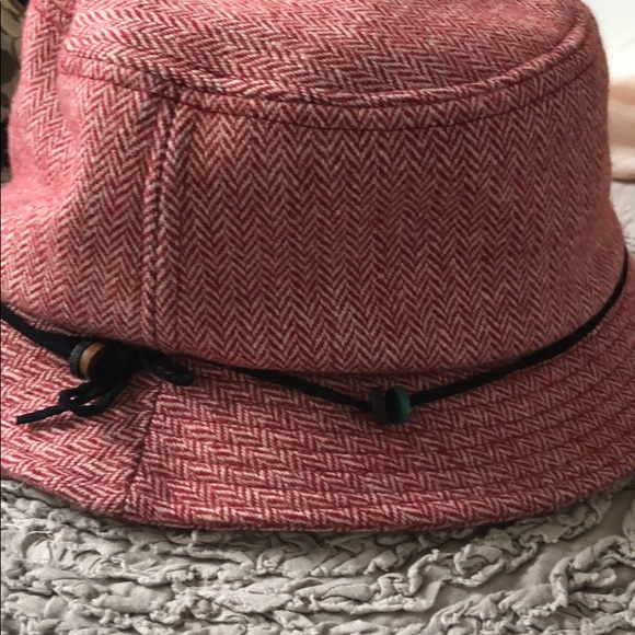 Hat - Picture 2 of 3